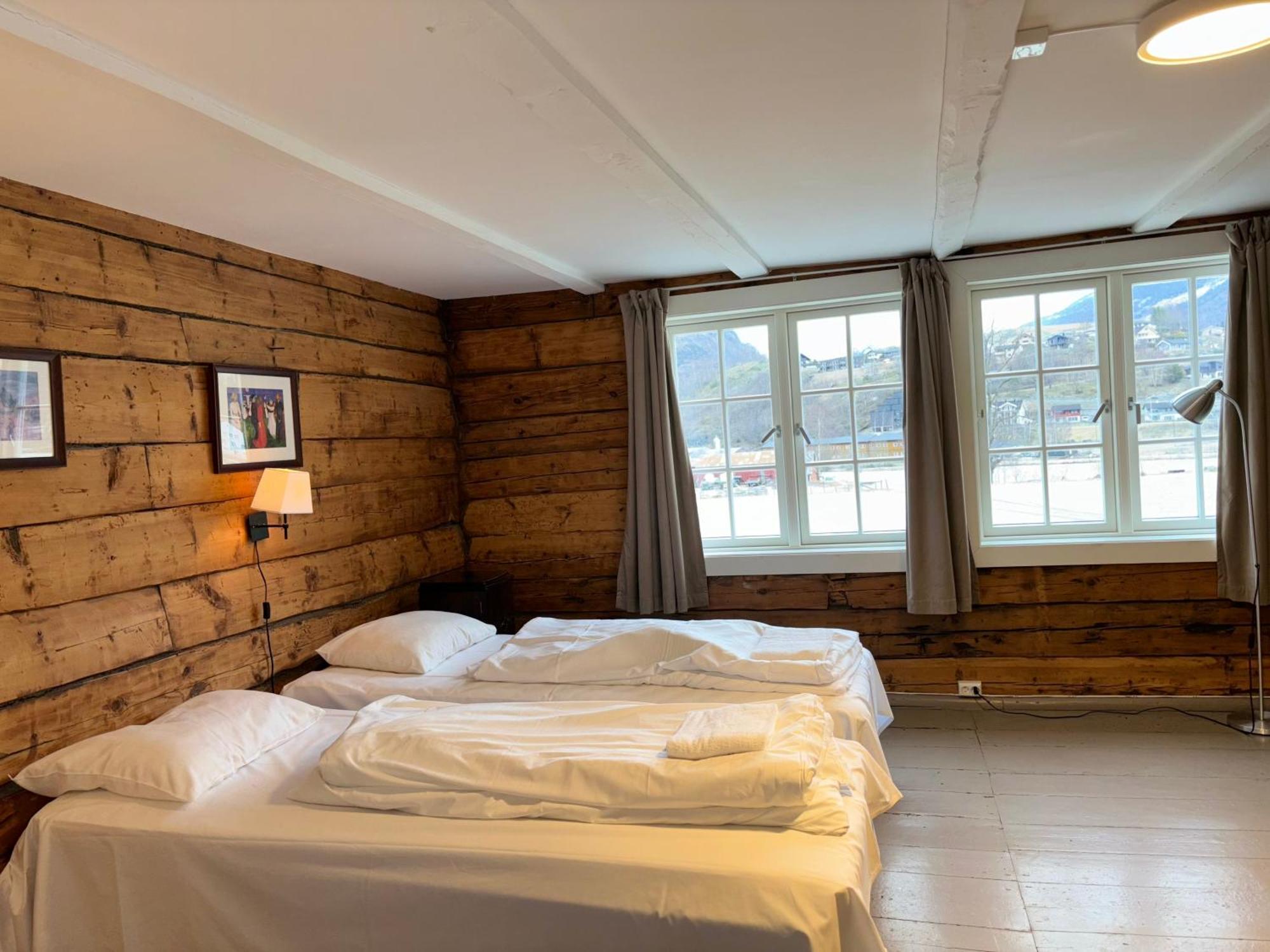 Brekke Gard Hostel Флом Екстер'єр фото